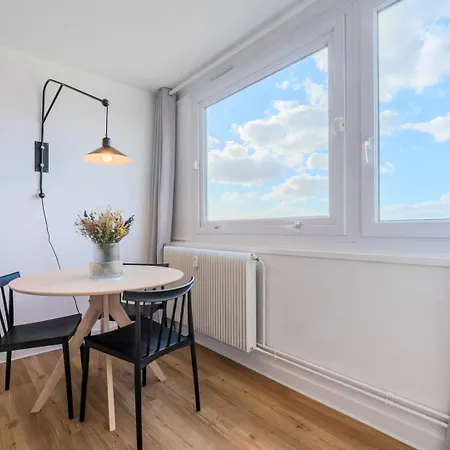 Hellemmes - With Parking ! アパート リール